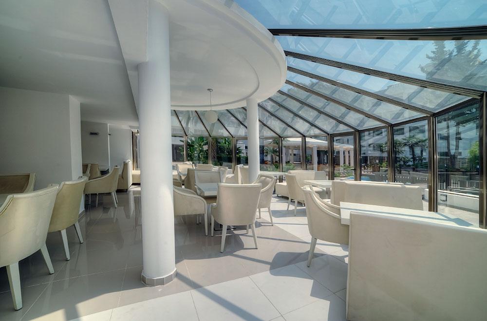 Jasmine Court Hotel & Casino Kyrenia  Exterior foto