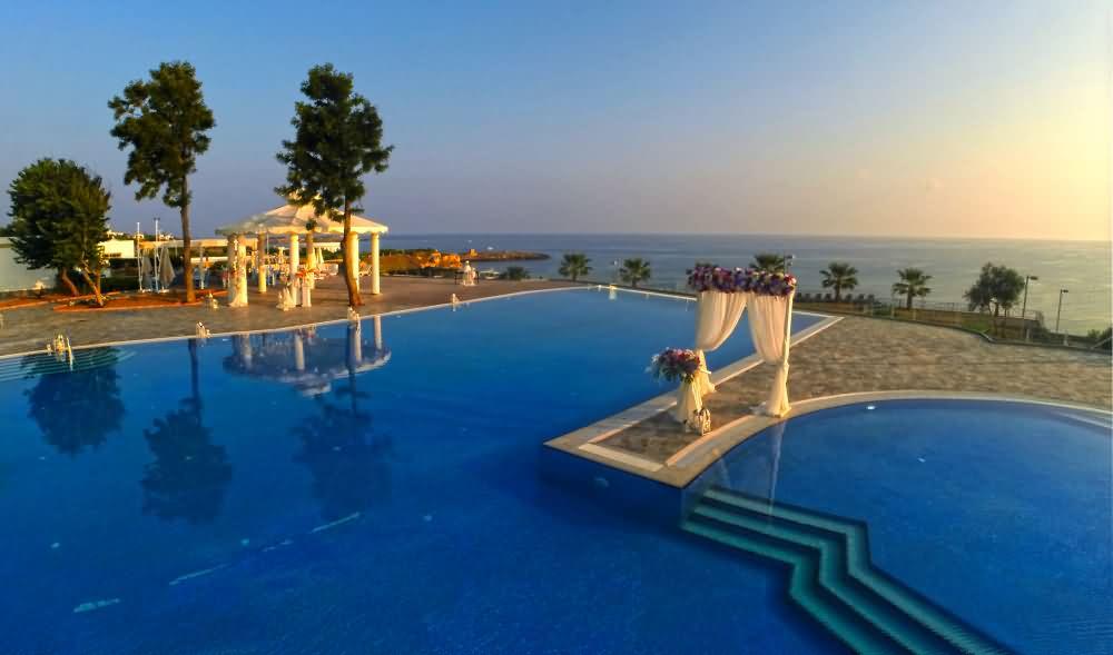 Jasmine Court Hotel & Casino Kyrenia  Exterior foto