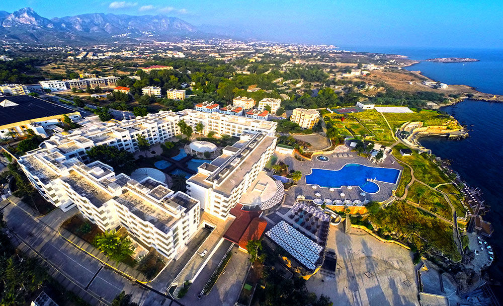 Jasmine Court Hotel & Casino Kyrenia  Exterior foto